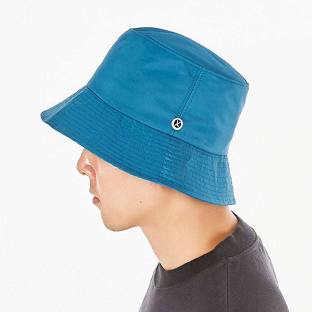 [바잘] Minimal wappen poly bucket hat blue